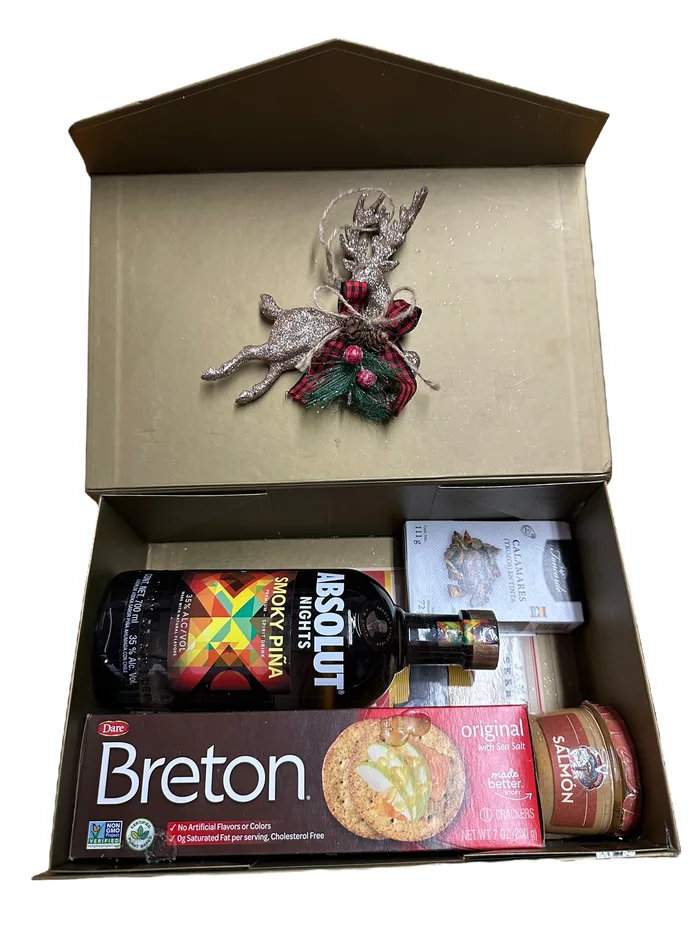 Contenido de canastas de regalo: productos gourmet y bebidas